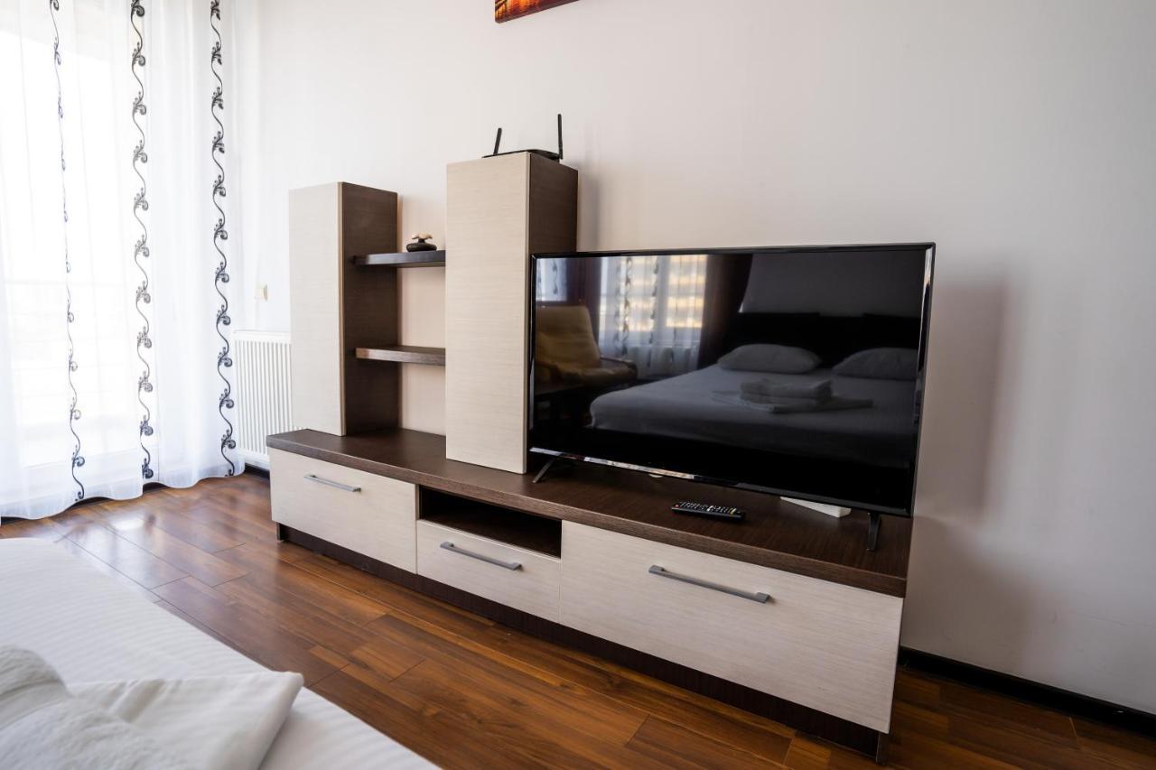 Summerland Relax Apartments 마마이아 외부 사진
